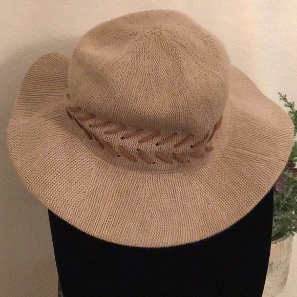 Summer Packable Hat - Picture 2 of 4